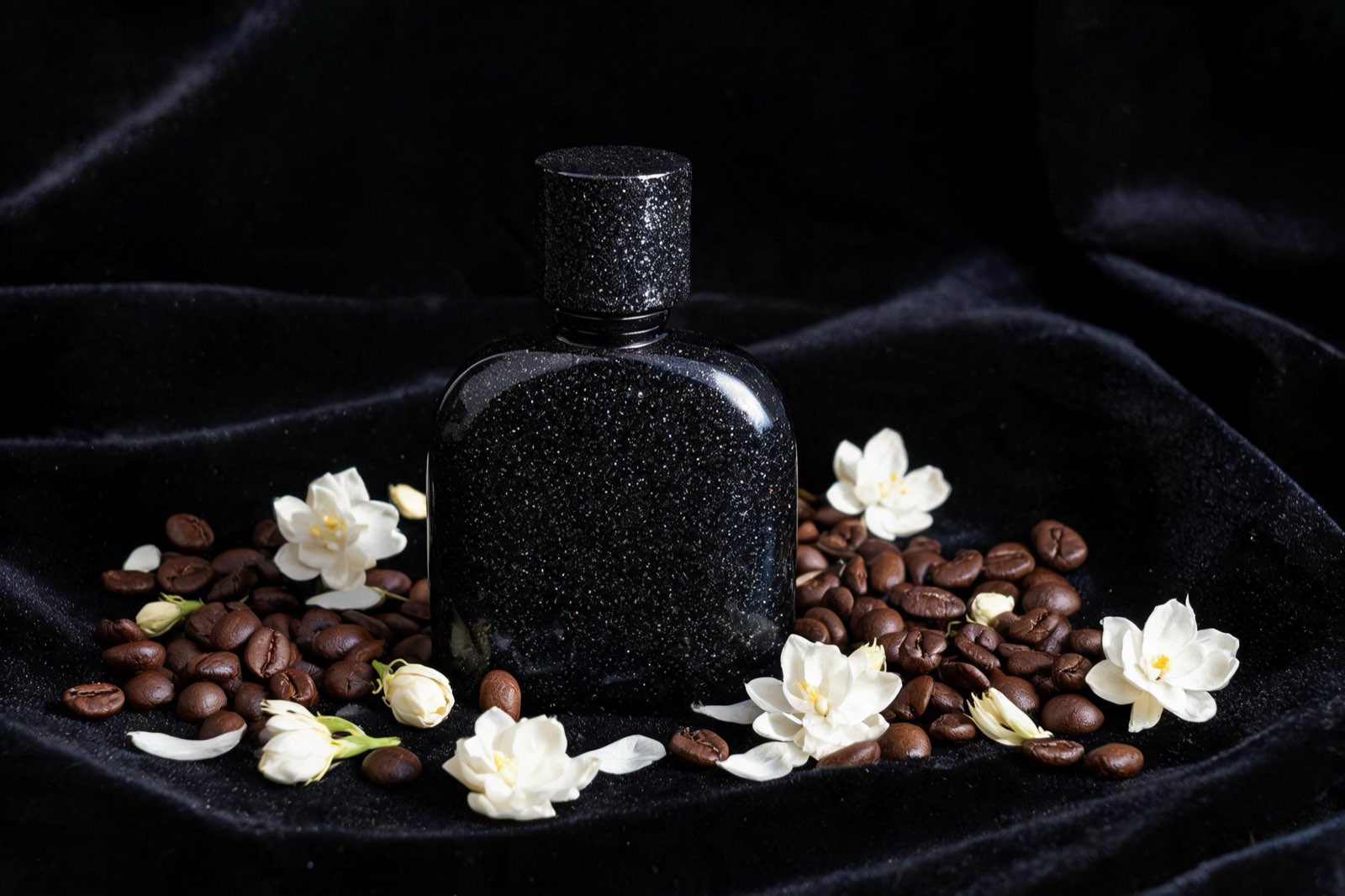 Black Opium YSL: обзор аромата — атмосферное фото