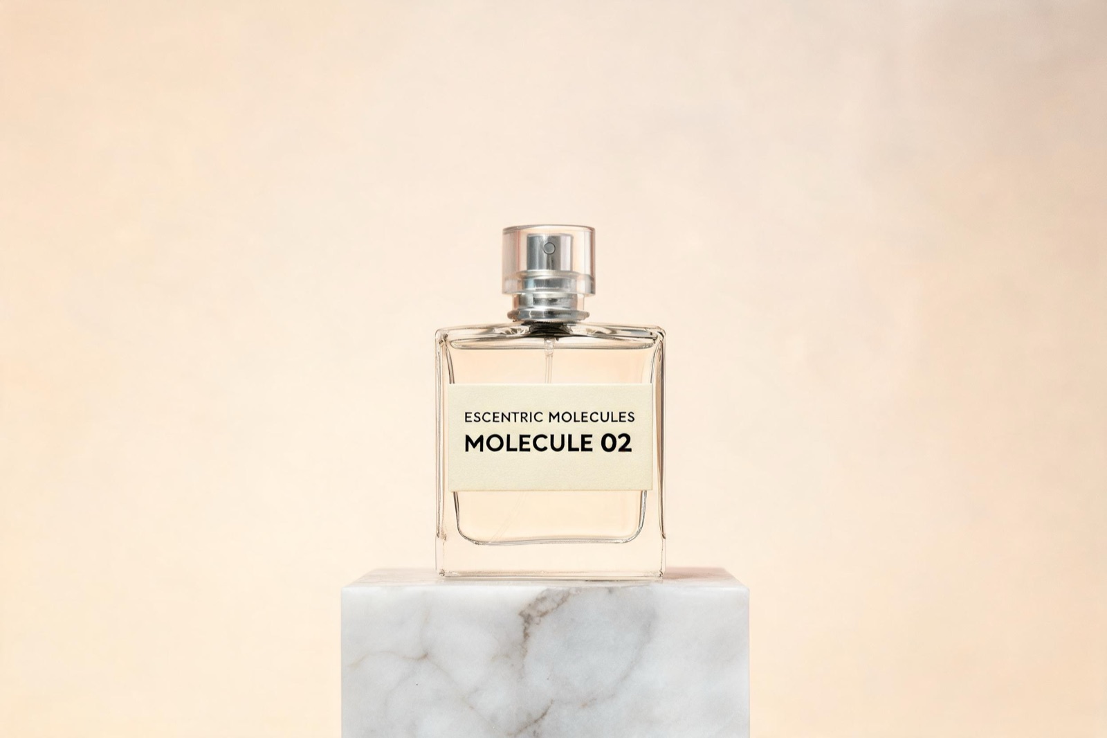 Флакон molekula-02, вид спереди